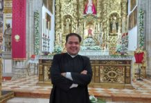 PABLO LORA, párroco_”Ha sido importante que el Señor salga a la calle”