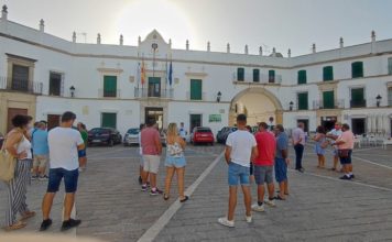 Los feriantes presionan para que haya atracciones durante los días de feria